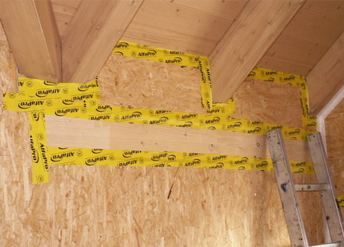 Holzständerbau luftdicht verkleben mit AlfaPro