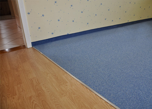 Trockenverklebung von Teppich auf Laminat