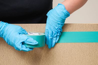 Abzudichtende Stelle abkleben